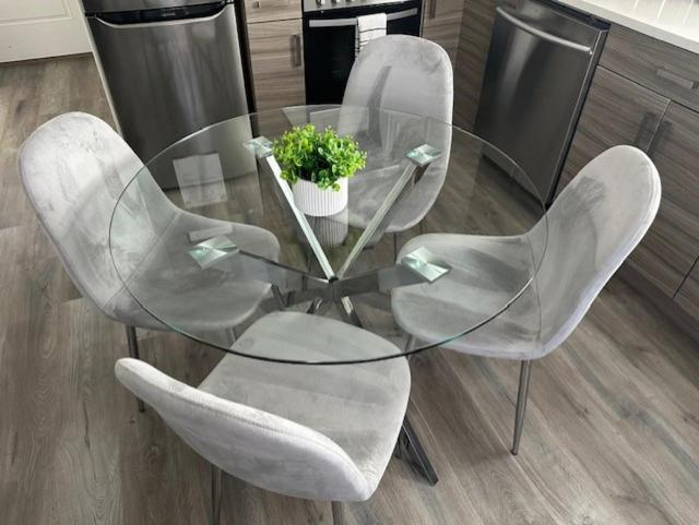 Bright And Cozy Modern Home In Vancouver - Central To Yvr-Downtown - Free Private Parking 外观 照片